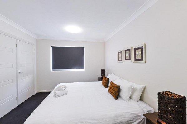 Astina Serviced Apartments - Central Penrith Oda fotoğraf