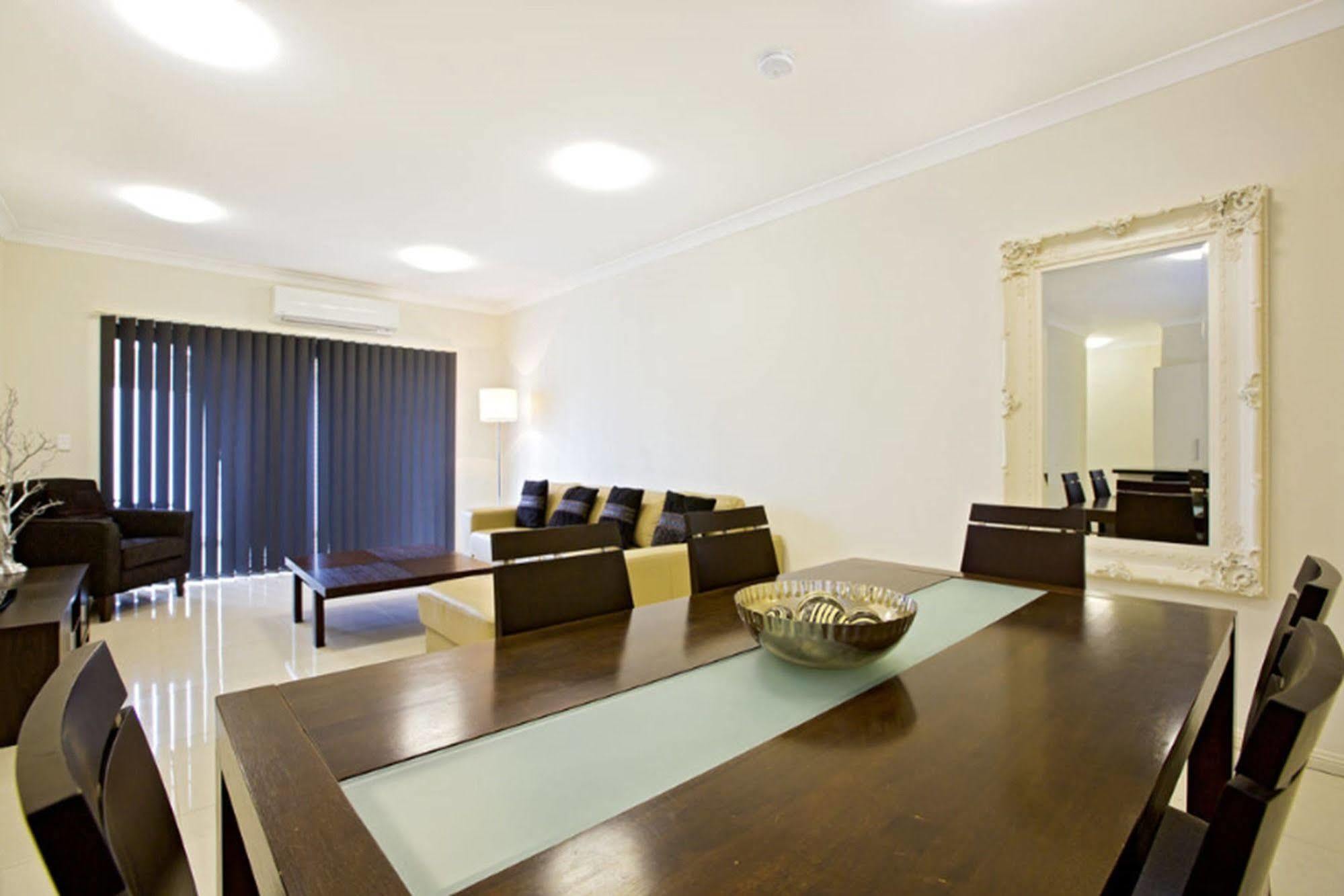 Astina Serviced Apartments - Central Penrith Dış mekan fotoğraf